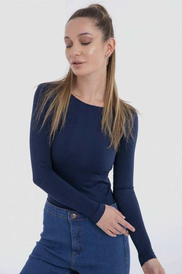 بلوزة سادة بأكمام طويلة - 1