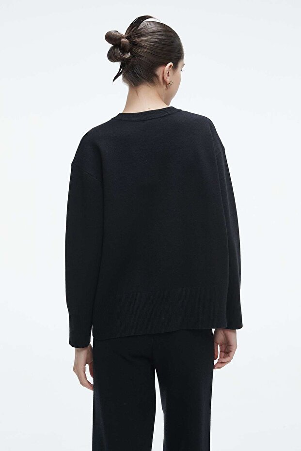 بلوزة سادة بأكمام طويلة - 6