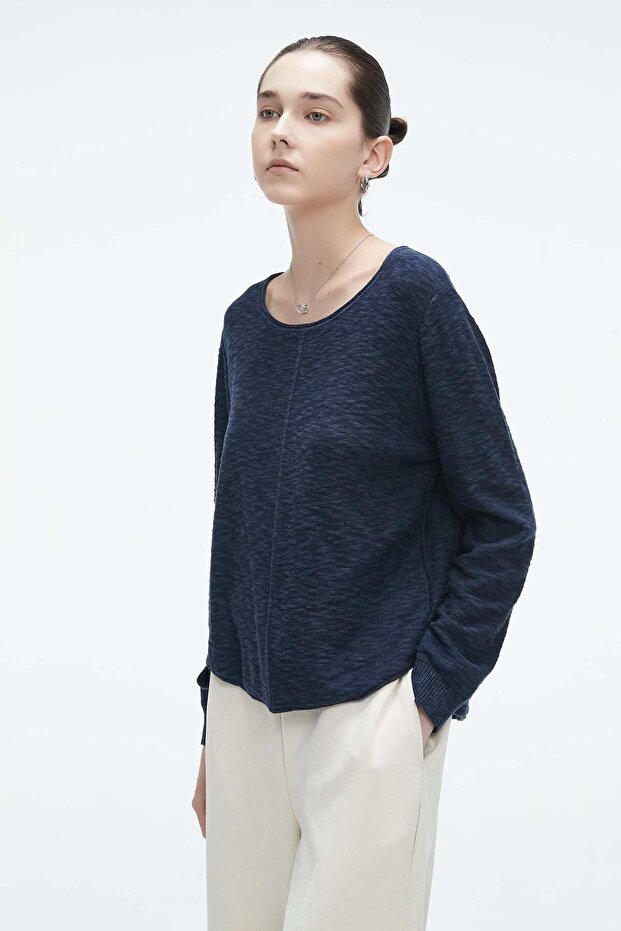 بلوزة سادة بأكمام طويلة - 4