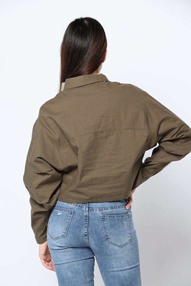 بلوزة سادة بأزرار أمامية - 5