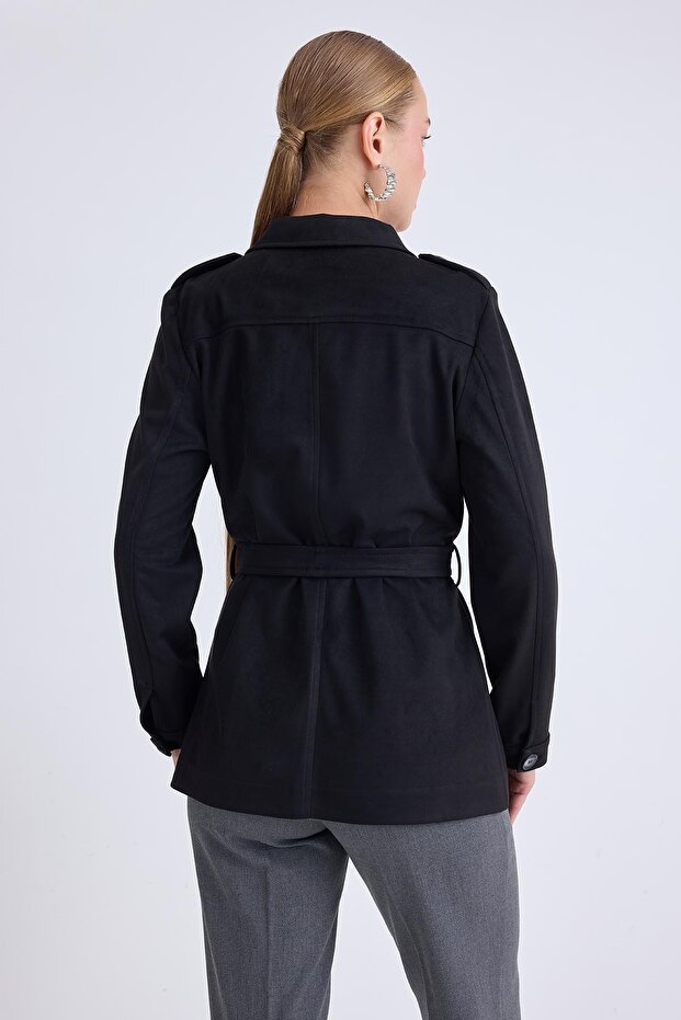 سترة من جلد الغزال بأزرار وحزام عند الخصر - 5