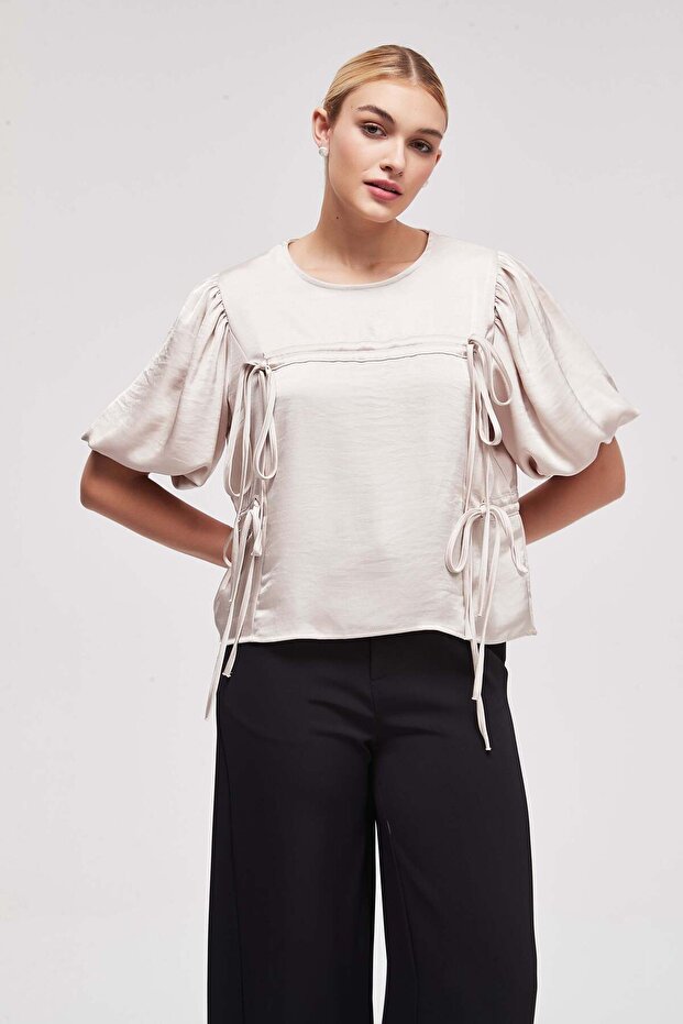 Solid Cropped Half-Sleeve Top - 4