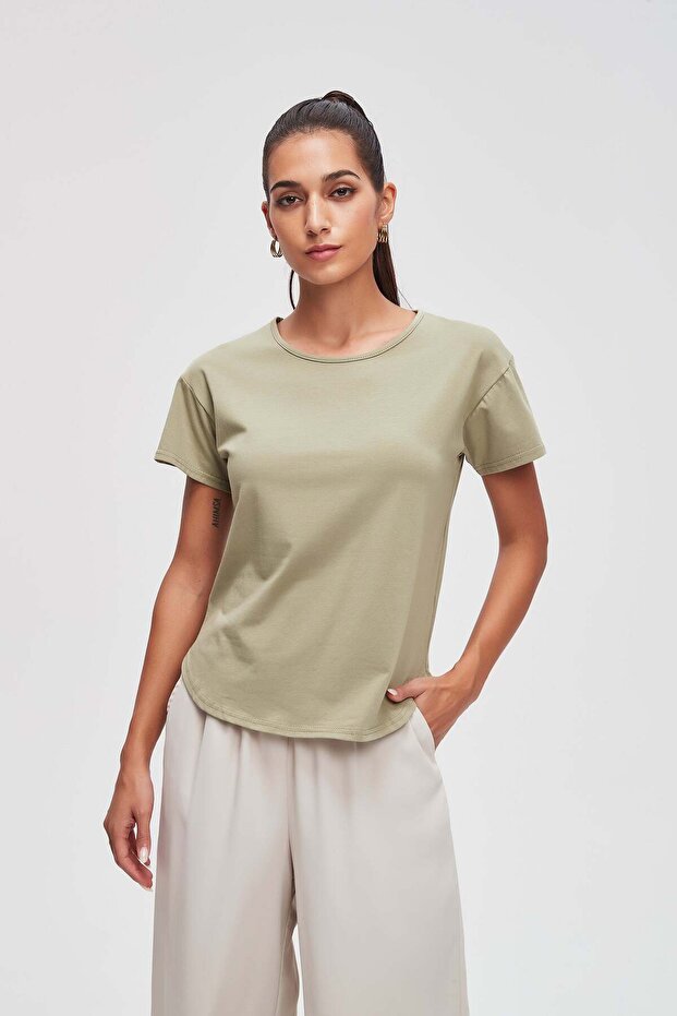 بلوزة سادة بأكمام نصفية - 1