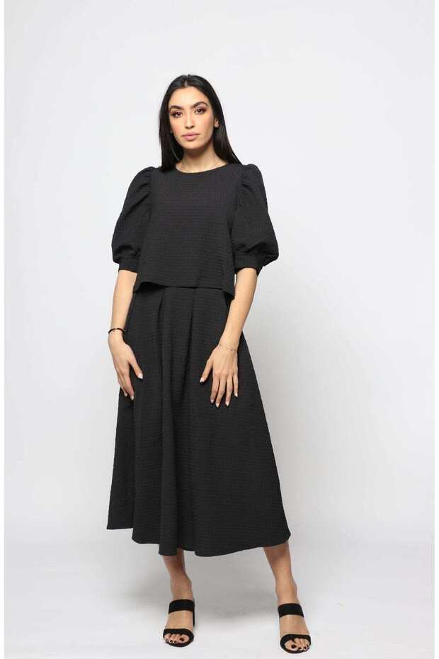 Solid Half-Sleeve Top - 1