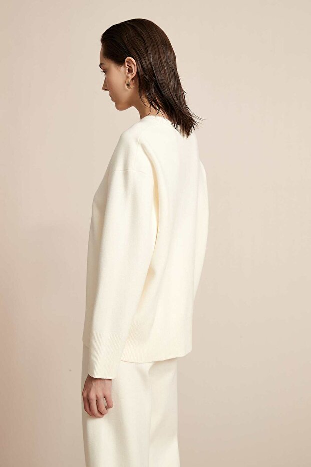 بلوزة سادة بأكمام طويلة - 7