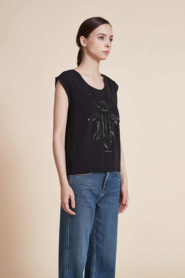 Solid Sleeveless Top - 4
