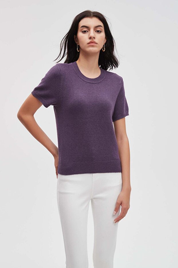 بلوزة سادة قصيرة بأكمام نصفية - 1