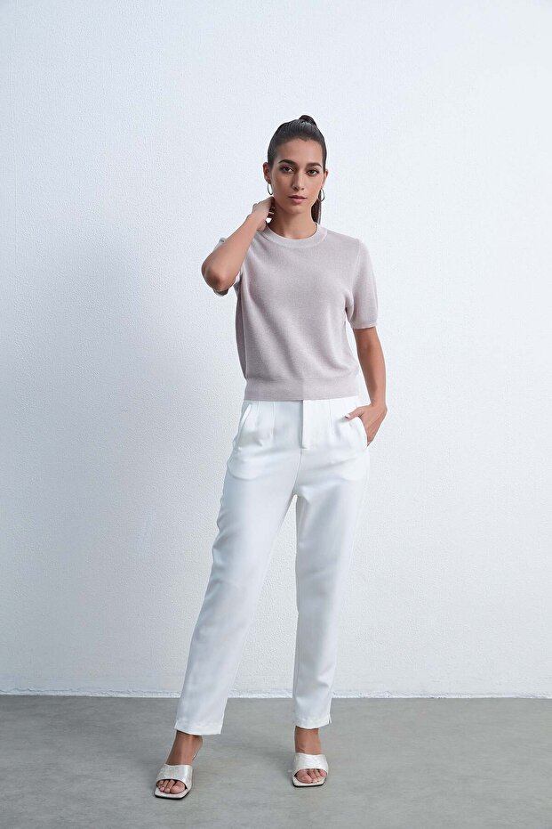 بلوزة سادة برقبة دائرية وأكمام نصفية - 3