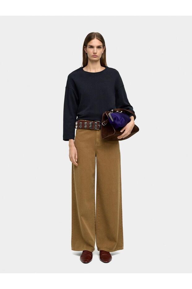 Basic Sweatshirt - 1