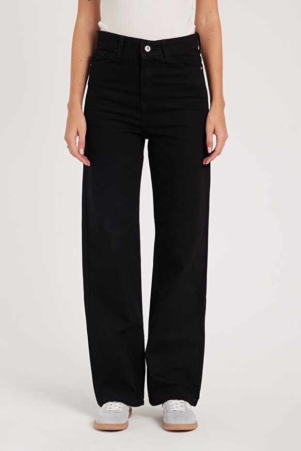 Women's Regular Fit Classic Cut Cotton Wide Leg Black Jeans