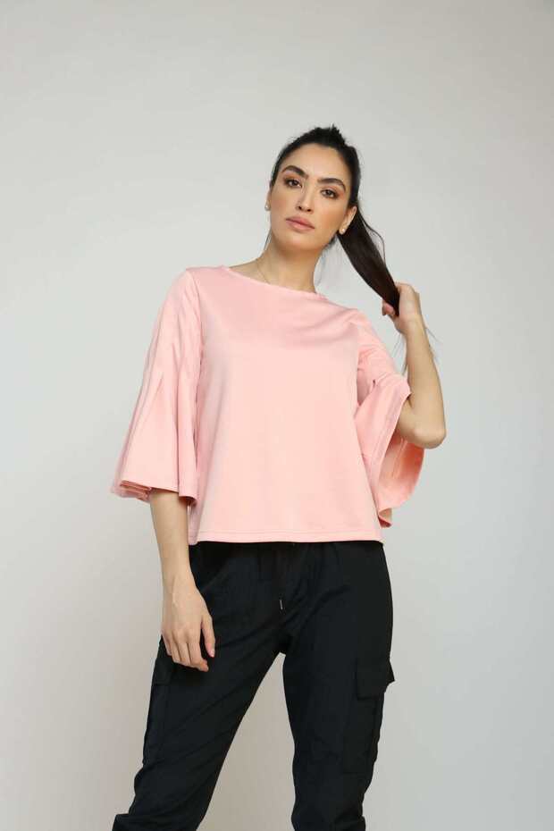 بلوزة سادة بأكمام واسعة - 1