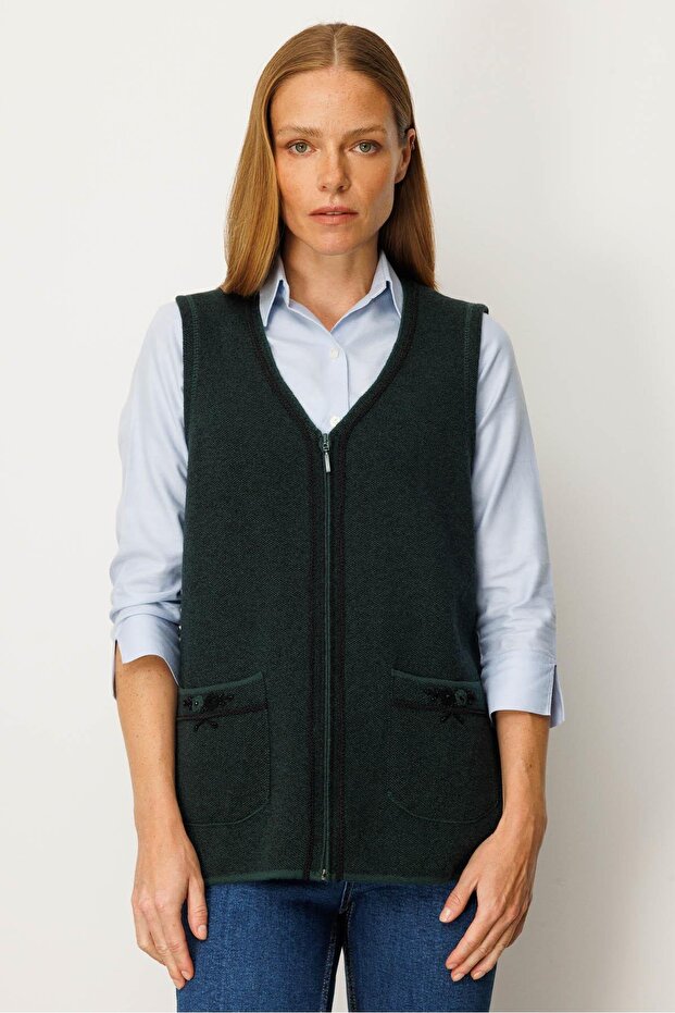 Women's V-Neck Pocket Embroidered Wool Vest Green