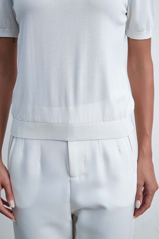 بلوزة سادة بياقة دائرية وأكمام نصفية - 7