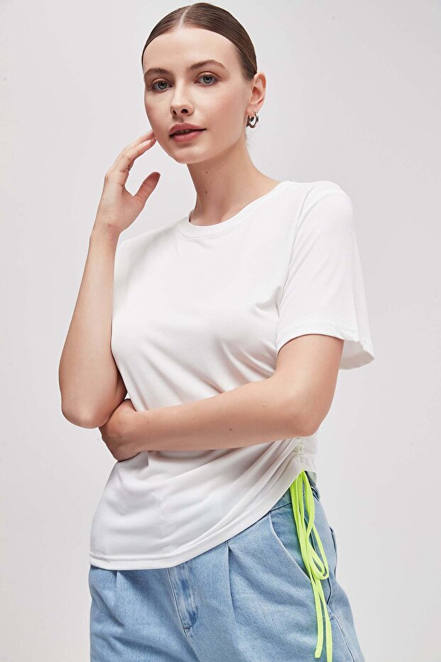 بلوزة سادة بأكمام قصيرة - 1