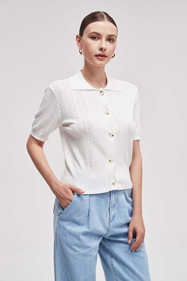 بلوزة سادة بأكمام نصفية - 4