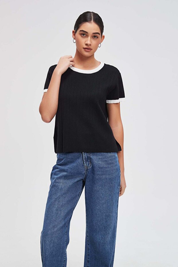 بلوزة سادة بأكمام نصفية - 7