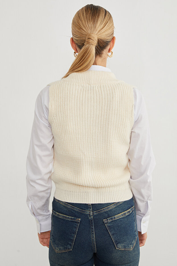 Düğmeli Triko Yelek - 6