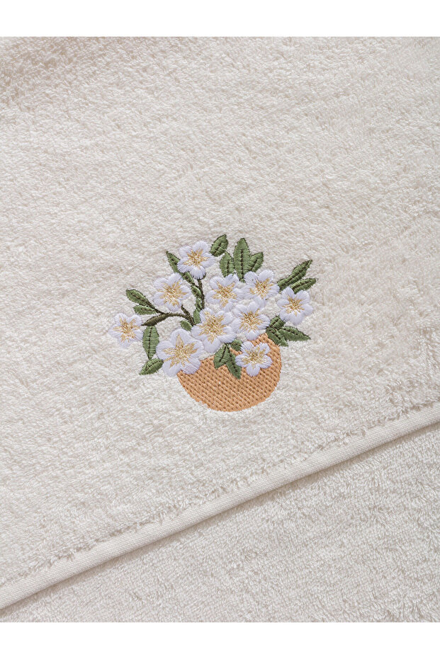 Ecru Floral Embroidery Face Towel 50X80 cm - 4