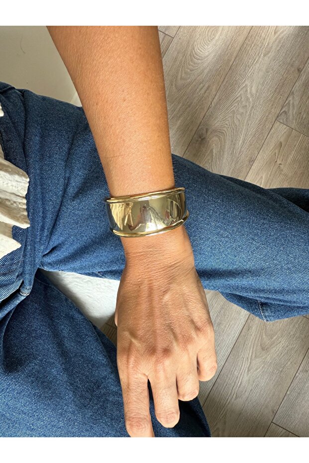 Gold Tiff Handcuffs