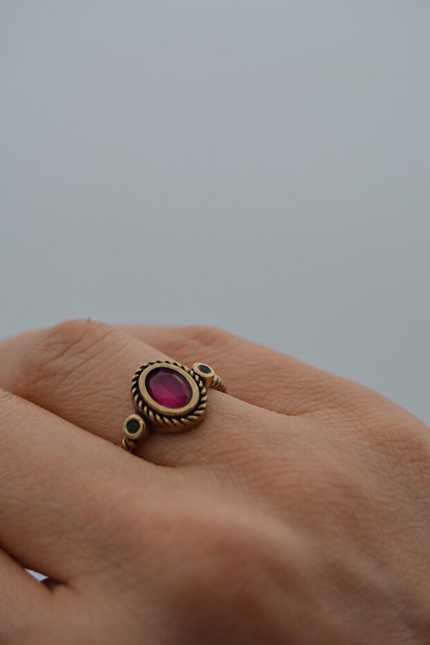 Baroque Design Ruby Stone Ring - 1