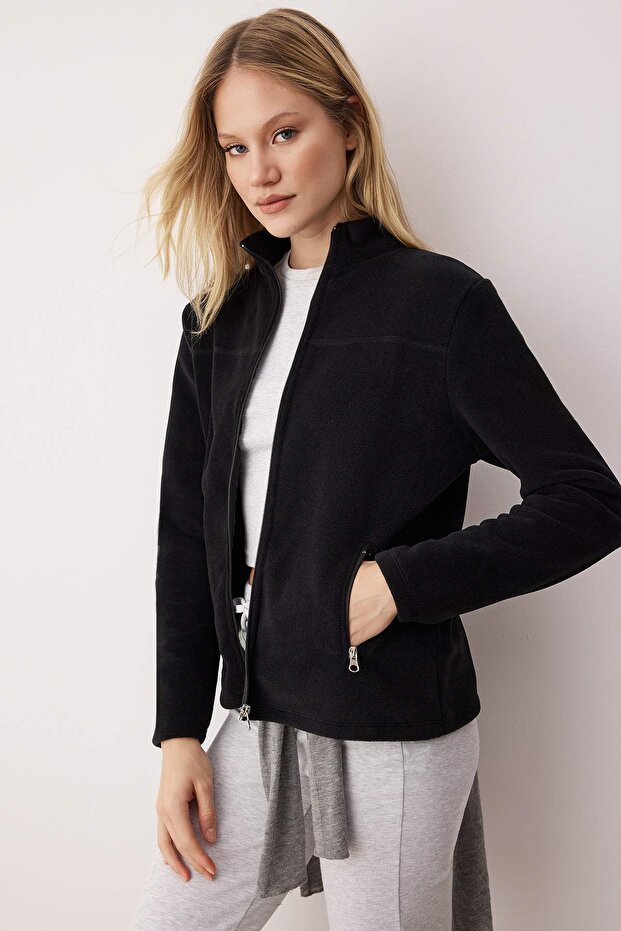 Siyah Polar Düz Dik Yaka Cepli Fermuarlı Regular/Normal Kesim Örme Sweatshirt TWOAW26SW00005 - 1