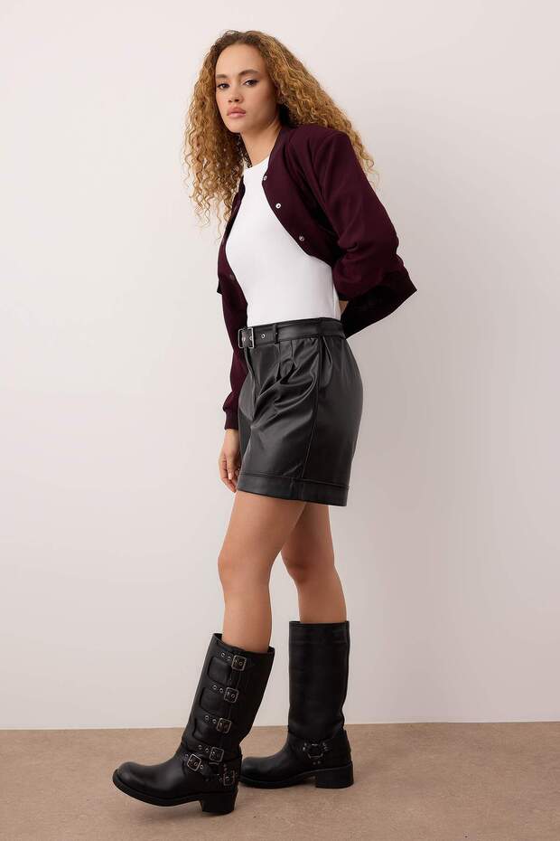 Siyah Kemerli Deri Şort & Bermuda TWOAW26SR00044 - 4