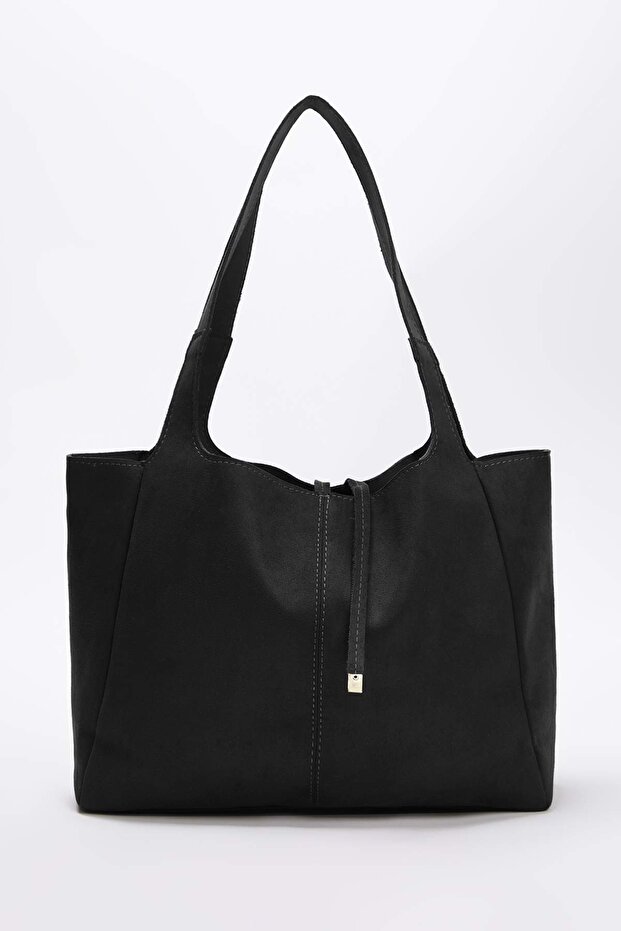 Czarna zamszowa torebka damska typu tote z detalami wiązanymi TAKAW26OC00025 - 3