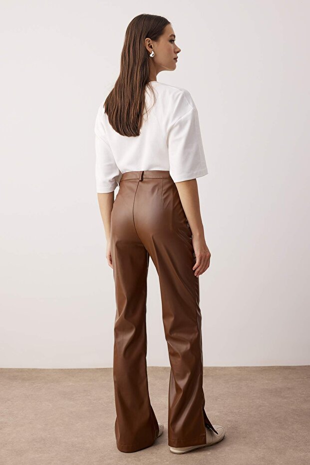 Kahverengi Suni Deri Flare Bootcut Pantolon TWOAW26PL00082 - 4