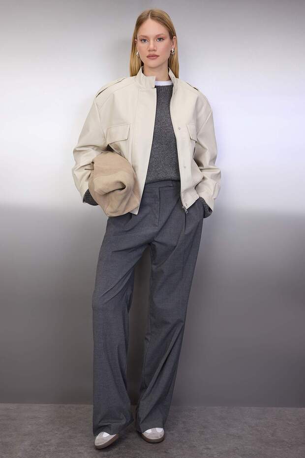 Ekru Oversize Kalıp Suni Deri Bomber İnce Ceket Mont TWOAW26MO00001 - 1