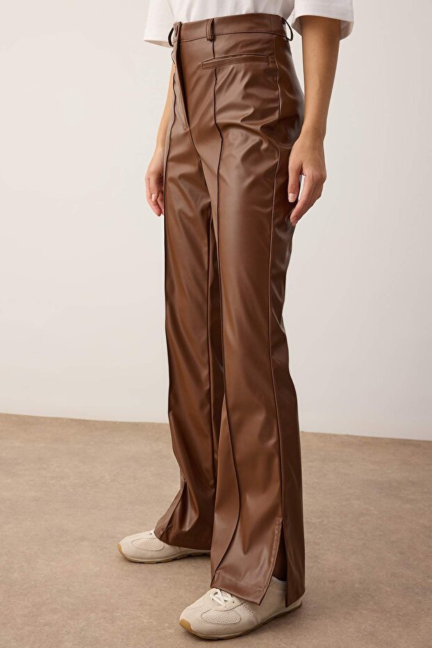 Kahverengi Suni Deri Flare Bootcut Pantolon TWOAW26PL00082 - 3