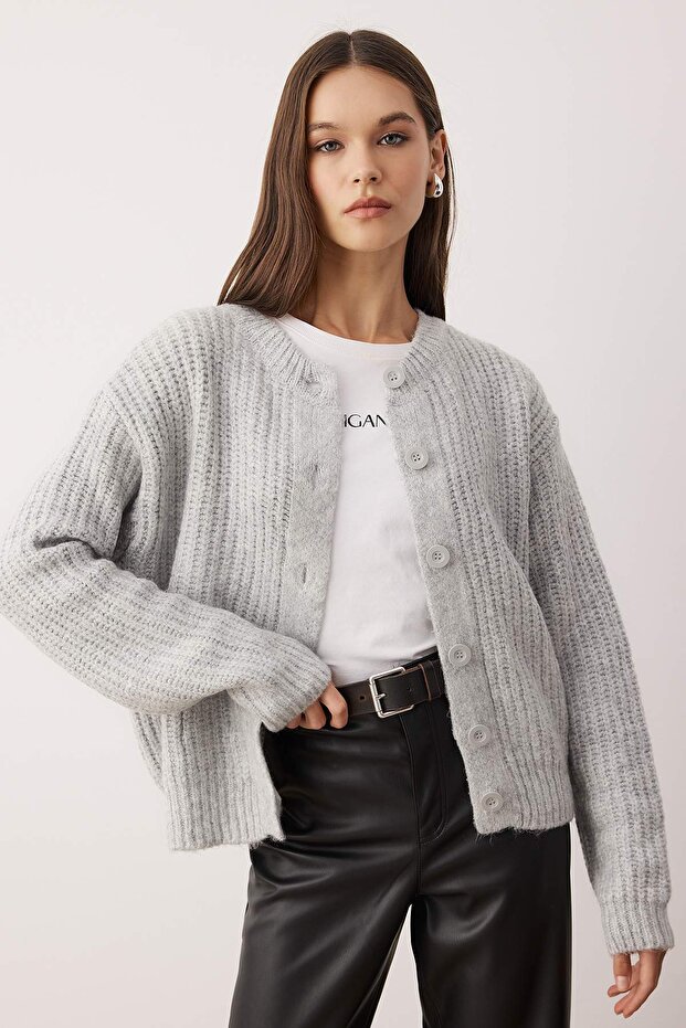 Wardrobe Essentials Gri Yumuşak Dokulu Basic Triko Hırka | TWOAW26HI00204 - 1