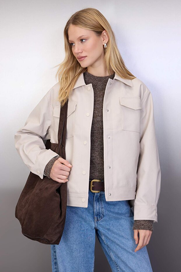 Ekru Oversize Kalıp Etek Ucu Çıkarılabilir Suni Deri İnce Ceket Mont TWOAW26MO00068 - 2