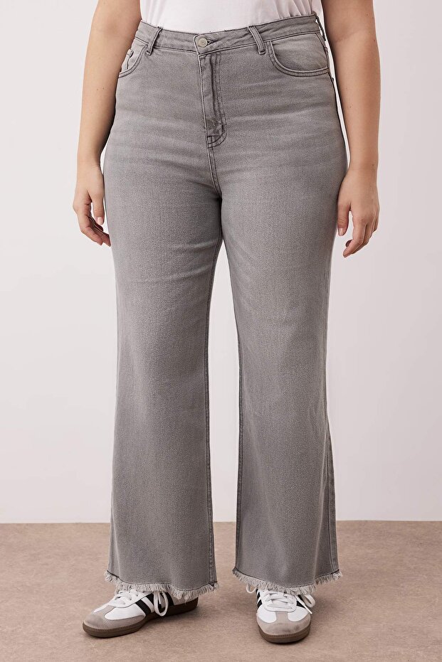 Gri Yüksek Bel Pis Uç Detaylı Geniş Paça Comfort Büyük Beden Wide Leg Jeans TBBSS23CJ00009 - 3