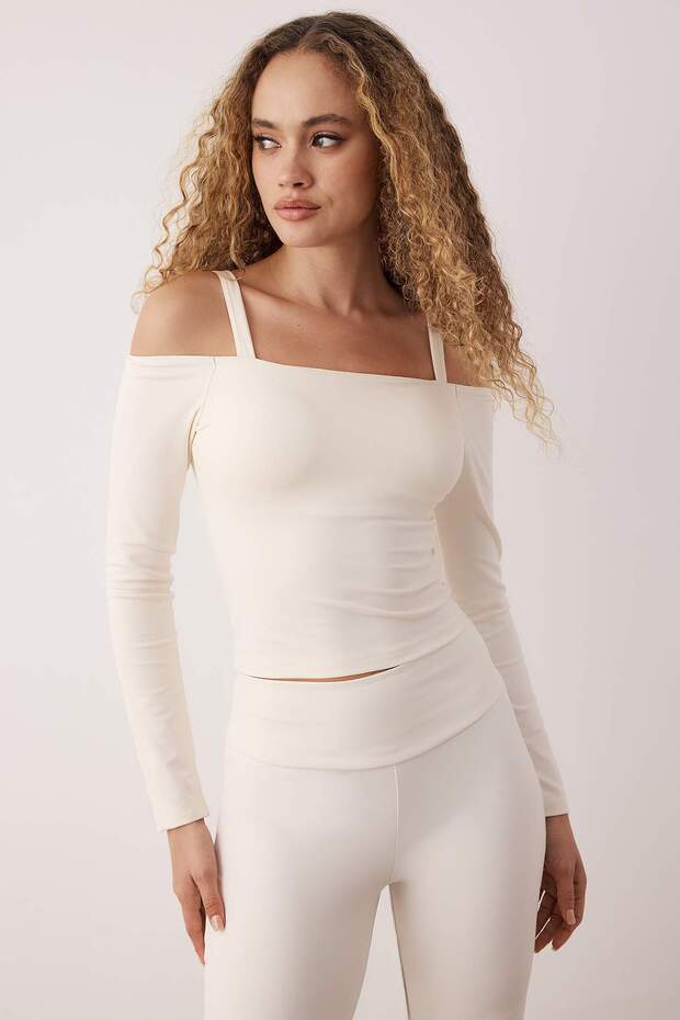 Ekru Soft Fırçalı Kumaş Askı Detaylı İçi Pedli Spor Örme Üst/Bluz THMAW26BZ00003 - 1