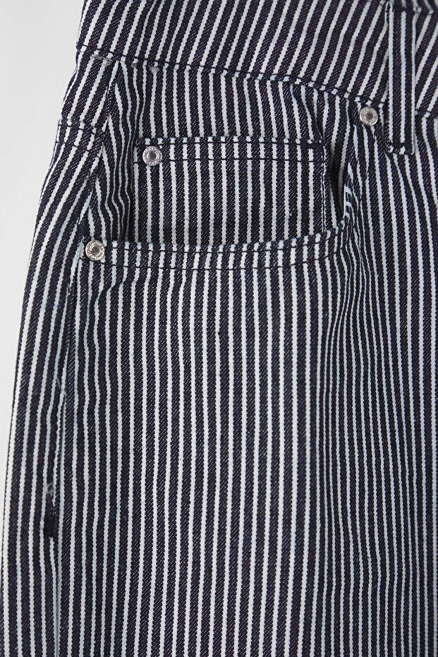 Koyu Mavi Yüksek Bel Çizgili Mom Fit Denim Büyük Beden Jeans TBBAW26CJ00027 - 6
