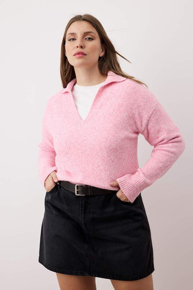 Pembe Polo Yaka Yumuşak Hissiyatlı Triko Kazak TBBAW26AN00024