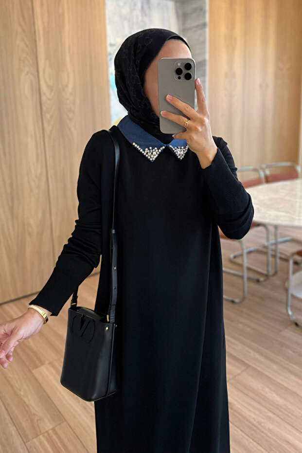 Yakası Taşlı Uzun Merserize Elbise - Siyah - 3
