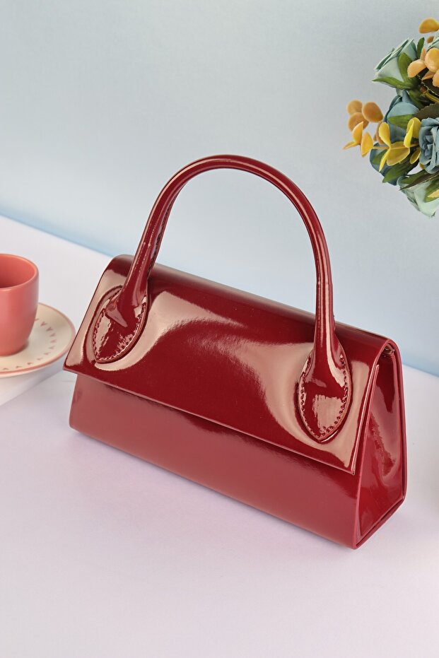 Elysara Eb0163 | Patent Leather Shiny Large Single Handle Portfolio Bag