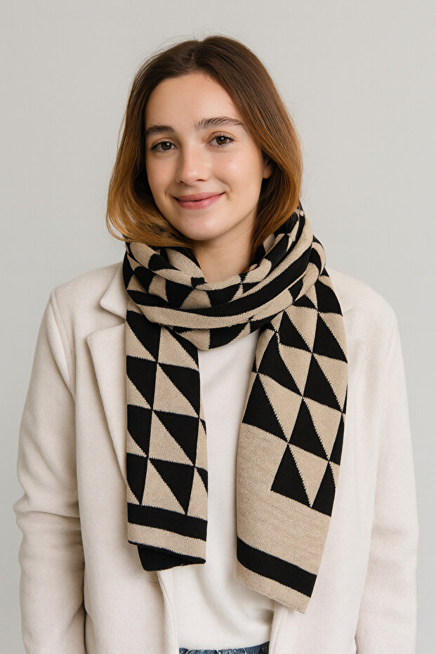 Üçgen Desenli Triko Örme Atkı - 3