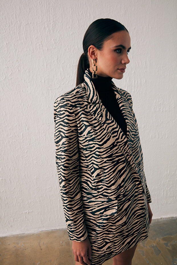 سترة جلدية بيج زيبرا منقوشة - 7