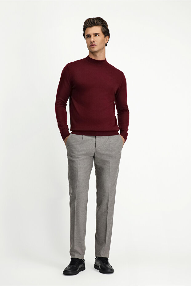 سترة تريكو أساسية محبوكة من الصوف بقصة عادية وياقة نصف دائرية - 2