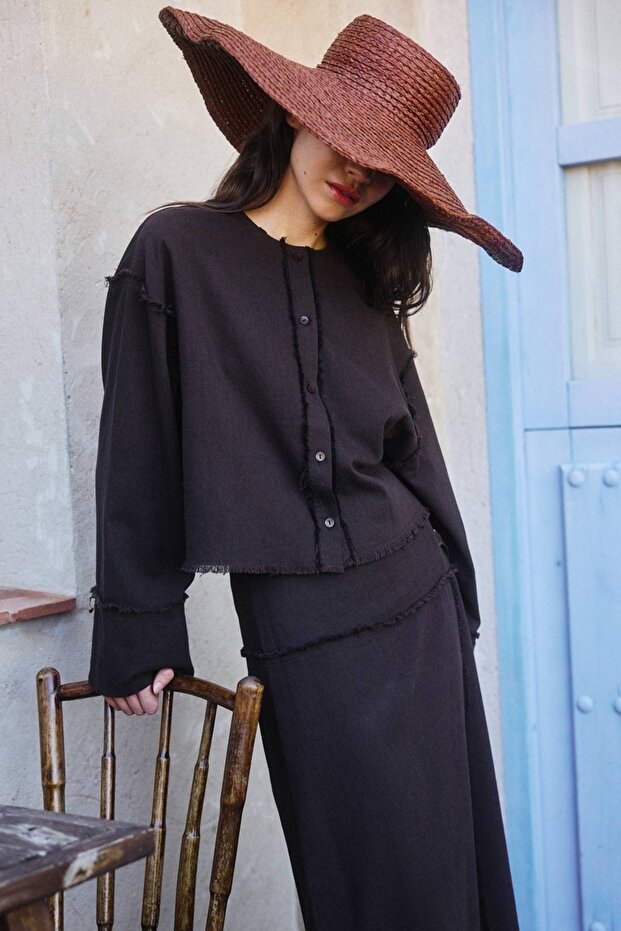 Chocolate Tassel Detailed Cotton Linen Shirt