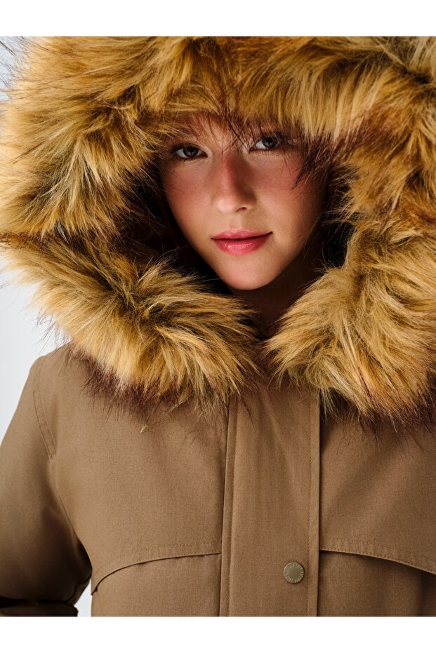 Regular Fit Kadın Mont - 7