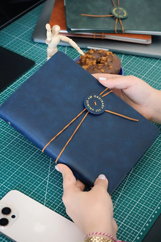 Notebook with Vegan Cover with A5 Mechanism.100 Gr. 160 Pages. Lined