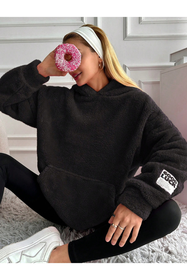 Hanorac oversize din pluș – negru
