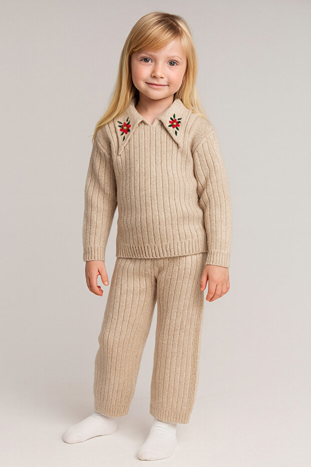 Knitwear Shirt Collar Floral Embroidered Trouser Suit Beige