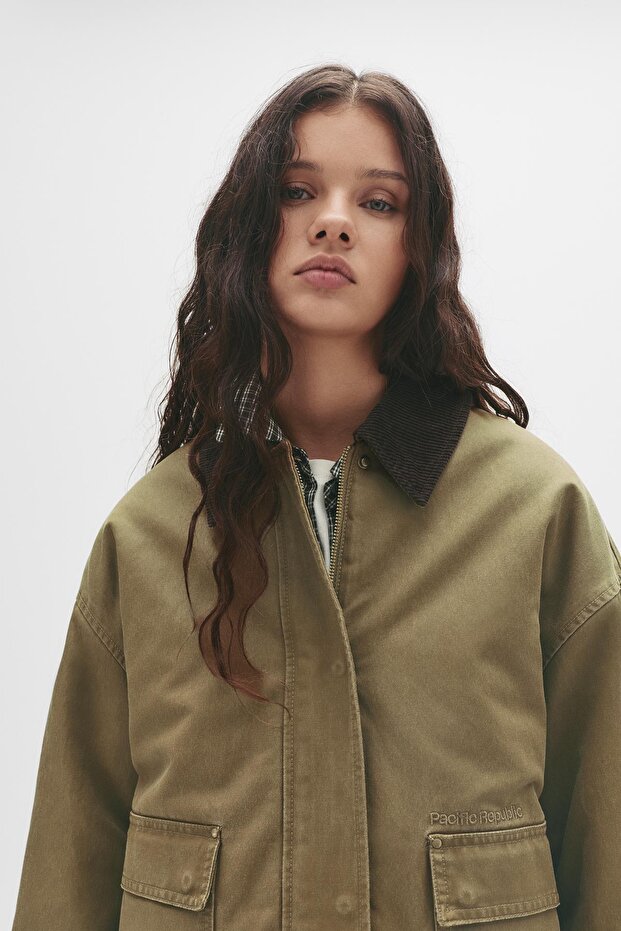 Kadife yakalı mumlu ceket - 5