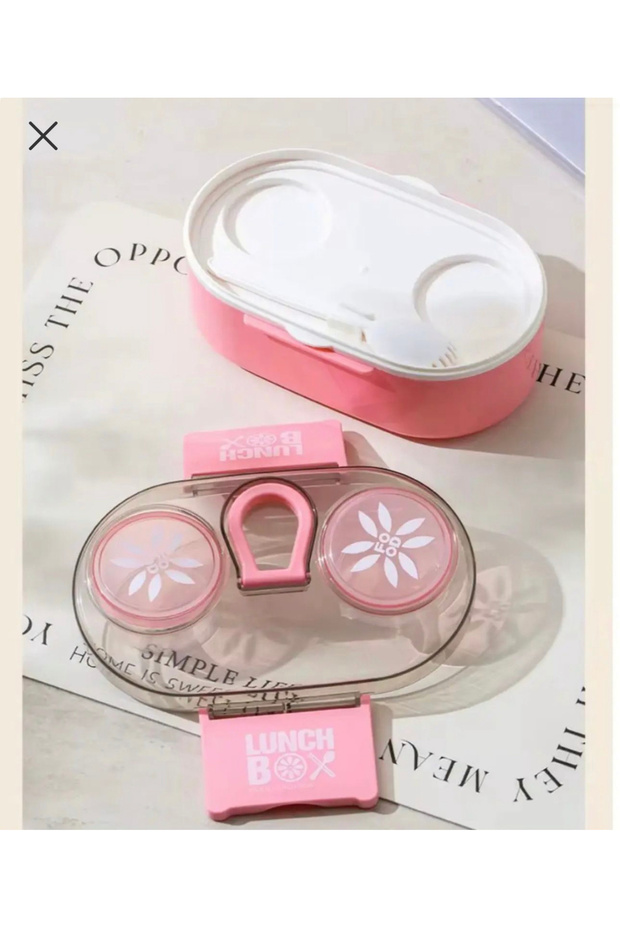 Lunch box with fork spoon attachments and sauce containers - 3