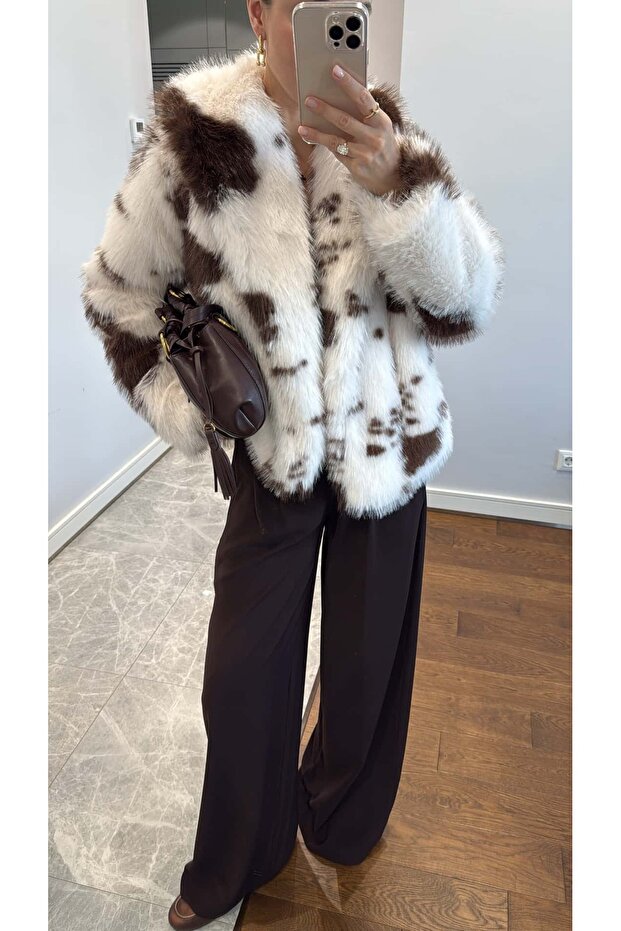 فرو منقوش باللون البني - 4