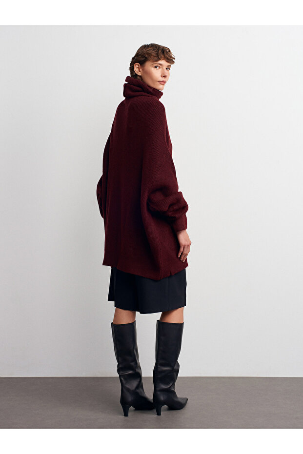 2268 Rollkragen-Oversize-Pullover – Dunkelrot - 2